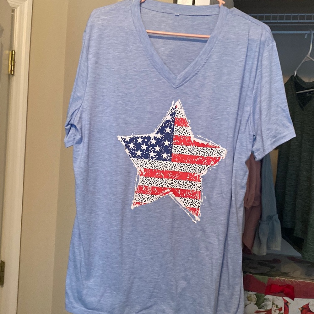 American flag star v-neck size XL